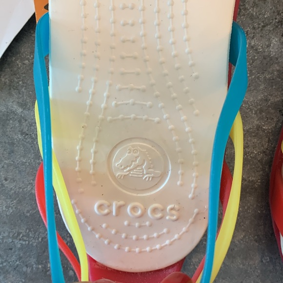 NWT CROCS - Picture 5 of 10